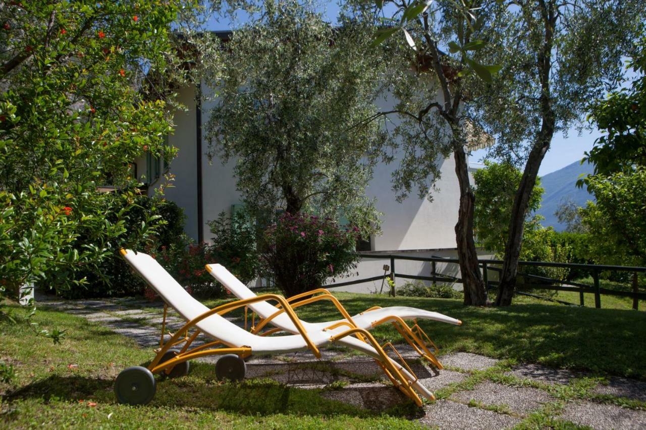 Residence Villa Aranci Limone sul Garda Exterior foto